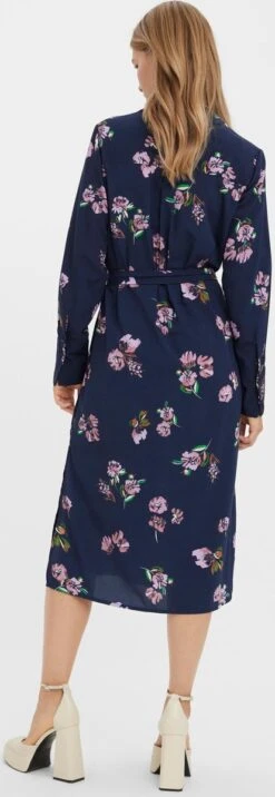 Vero Moda Jurk Vmlydia Ls Calf Shirt Dress Wvn 10278874 Navy Blazer Dames Maat - M -Vero Moda 414x1200 1