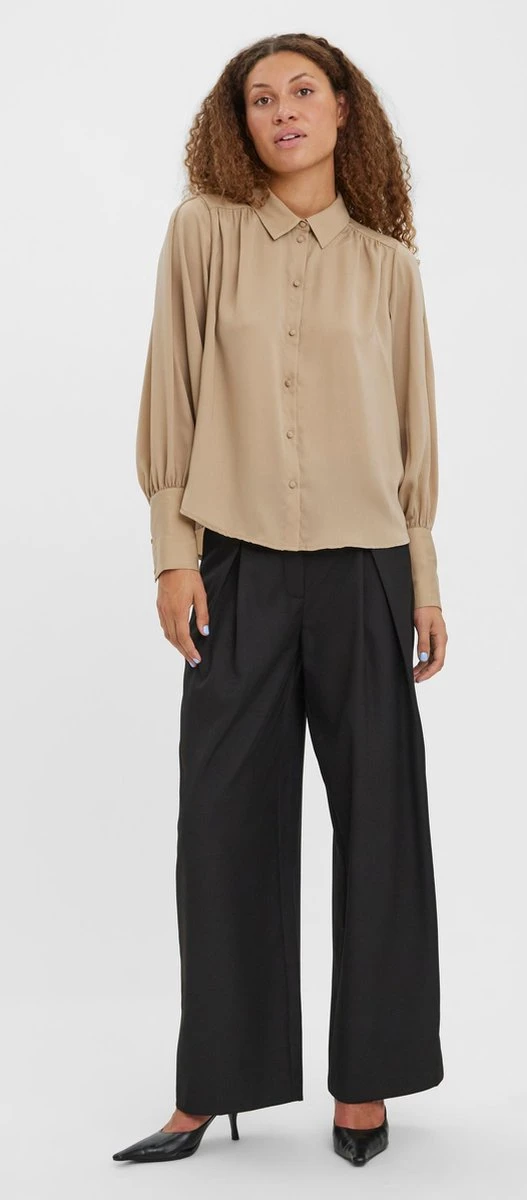 Vero Moda Blouse Vmcasey Ls Shirt Vma 10279362 Silver Mink Dames Maat - XXL 2 Vero Moda Blouse Vmcasey Ls Shirt Vma 10279362 Silver Mink Dames Maat - XXL - Afbeelding 2