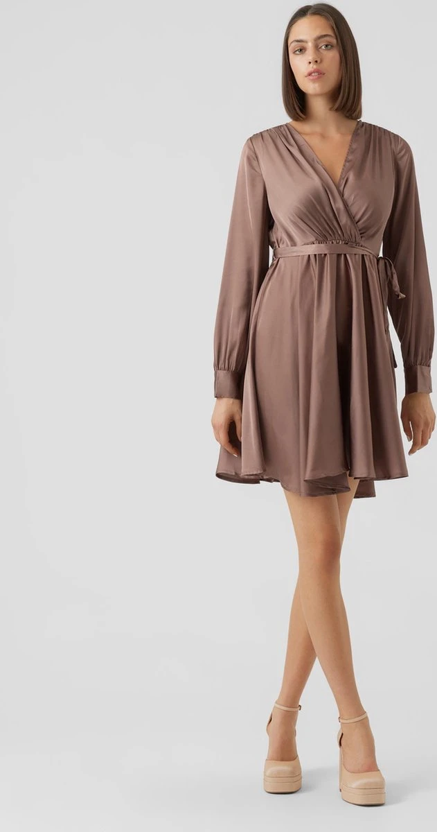 Vero Moda VMDIANA LS SATIN WRAP DRESS WVN BF Dames MINI Wikkeljurk DEEP TAUPE - Maat XS 2 Vero Moda VMDIANA LS SATIN WRAP DRESS WVN BF Dames MINI Wikkeljurk DEEP TAUPE - Maat XS - Afbeelding 2
