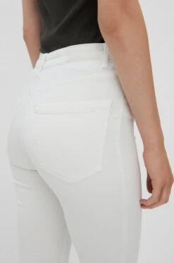 VERO MODA VMSOPHIA HW SKINNY J SOFT VI403 GA NOOS Dames Jeans - Maat S X L30 -Vero Moda 795x1200 1