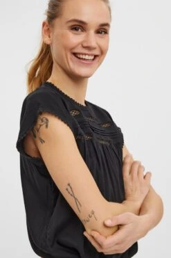 VERO MODA VMDEBBIE PLEAT S/L TOP GA NOOS Dames - Maat L 8 VERO MODA VMDEBBIE PLEAT S/L TOP GA NOOS Dames - Maat L -Vero Moda 800x1200 194