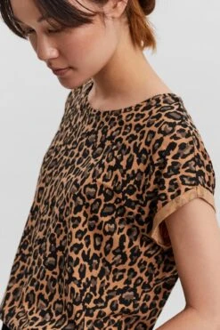 VERO MODA VMAVA PLAIN SS TOP MULTI AOP NOOS GA Dames - Maat S 10 VERO MODA VMAVA PLAIN SS TOP MULTI AOP NOOS GA Dames - Maat S -Vero Moda 800x1200 277