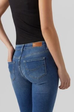 VERO MODA VMDAF MR STRAIGHT JEANS DO317 NOOS Dames Jeans - Maat W32 X L30 10 VERO MODA VMDAF MR STRAIGHT JEANS DO317 NOOS Dames Jeans - Maat W32 X L30 -Vero Moda 800x1200 326