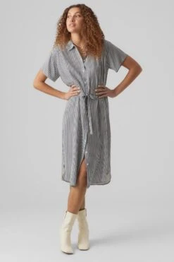 Vero Moda Jurk Vmbumpy Ss Calf Shirt Dress Noos 10279684 Snow White/india Ink Dames Maat - XS 13 Vero Moda Jurk Vmbumpy Ss Calf Shirt Dress Noos 10279684 Snow White/india Ink Dames Maat - XS -Vero Moda 800x1200 63
