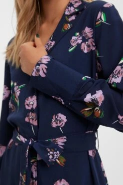 Vero Moda Jurk Vmlydia Ls Calf Shirt Dress Wvn 10278874 Navy Blazer Dames Maat - M -Vero Moda 800x1200 95