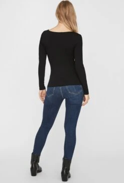 Vero Moda T-shirt Vmmaxi My Ls Soft Uneck Ga Noos 10228809 Black Dames Maat - XXL 7 Vero Moda T-shirt Vmmaxi My Ls Soft Uneck Ga Noos 10228809 Black Dames Maat - XXL -Vero Moda 814x1200 6