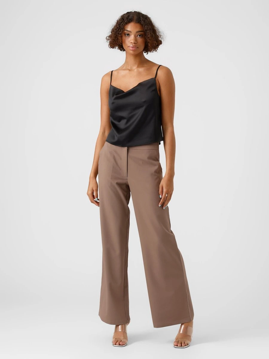 Vero Moda VMVICTORIA SL SHORT TOP D1 Dames Top Black - Maat S 2 Vero Moda VMVICTORIA SL SHORT TOP D1 Dames Top Black - Maat S - Afbeelding 2