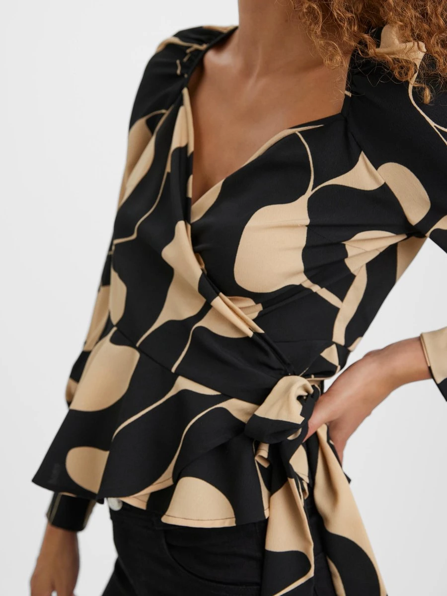 Vero Moda VMLYDIA LS WRAP TOP WVN Dames Top Black - Maat XXL 4 Vero Moda VMLYDIA LS WRAP TOP WVN Dames Top Black - Maat XXL - Afbeelding 4